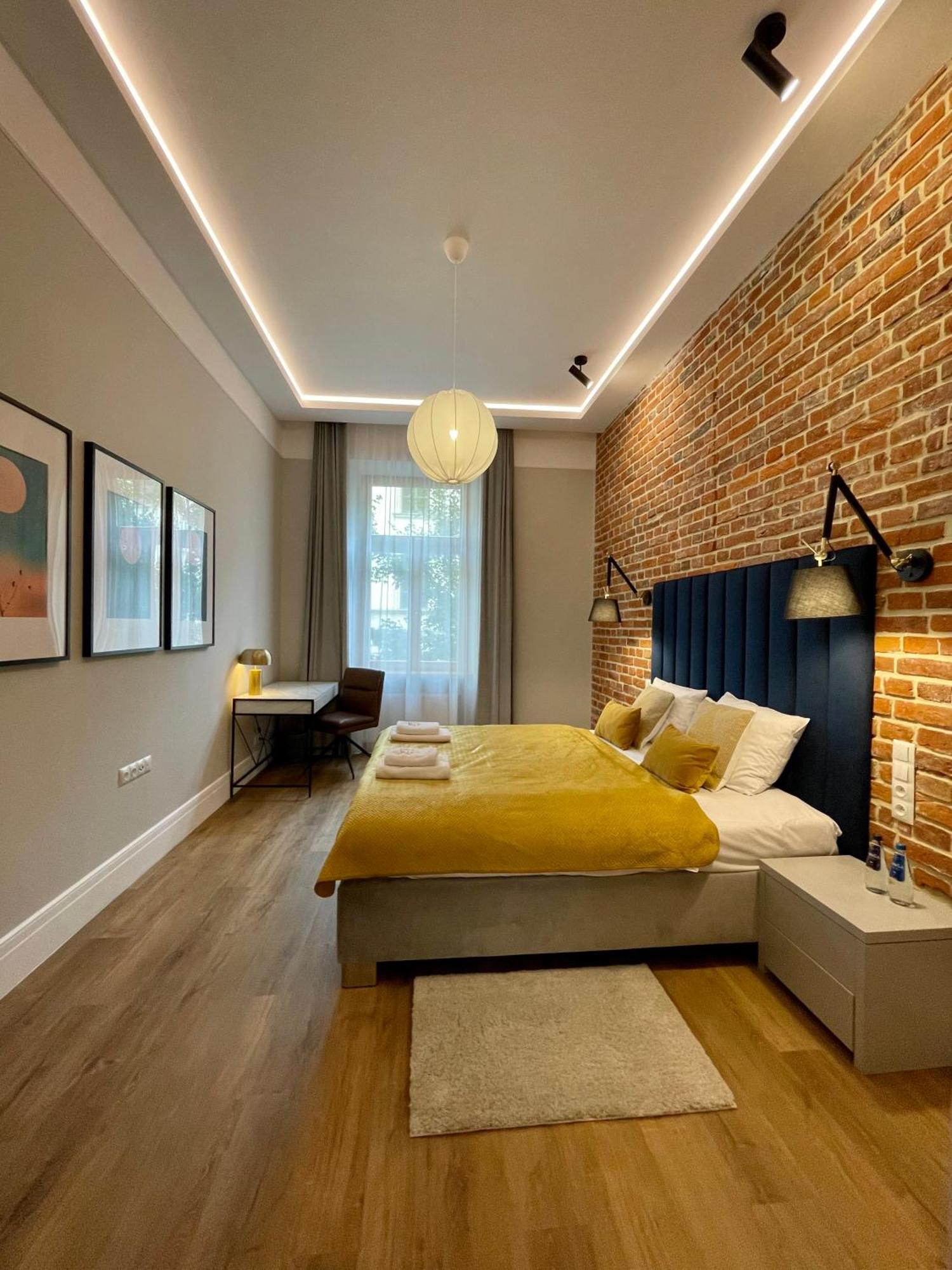 Golden Queen Apartments City Center Krakow Luaran gambar